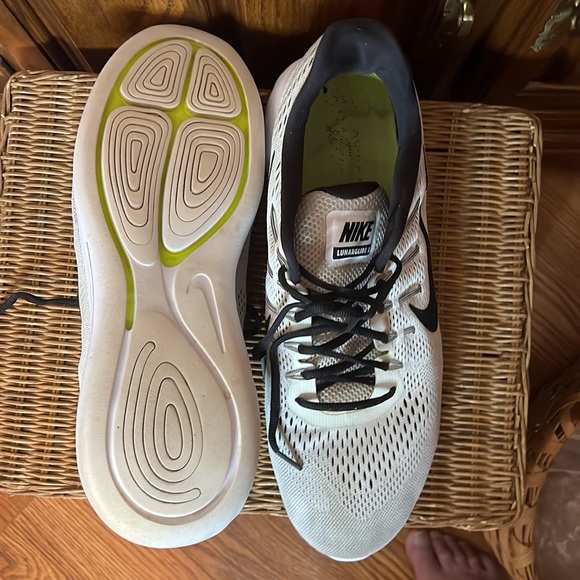 NIKE LUNARGLIDE 8 WHITE MESH ATHLETIC SHOES WITH INSIDES & STRINGS BLACK VGUC - Picture 7 of 12